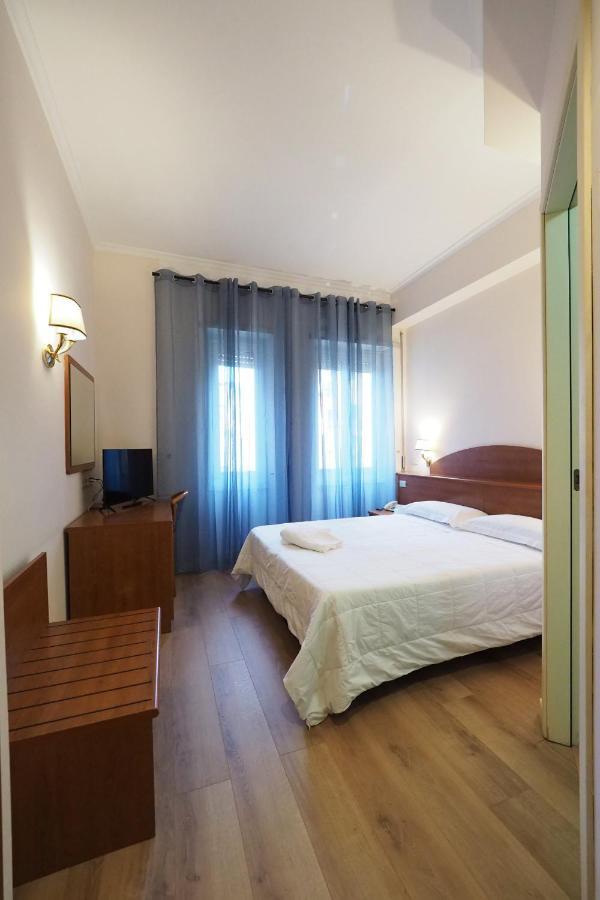 Hotel Laura Rome Luaran gambar