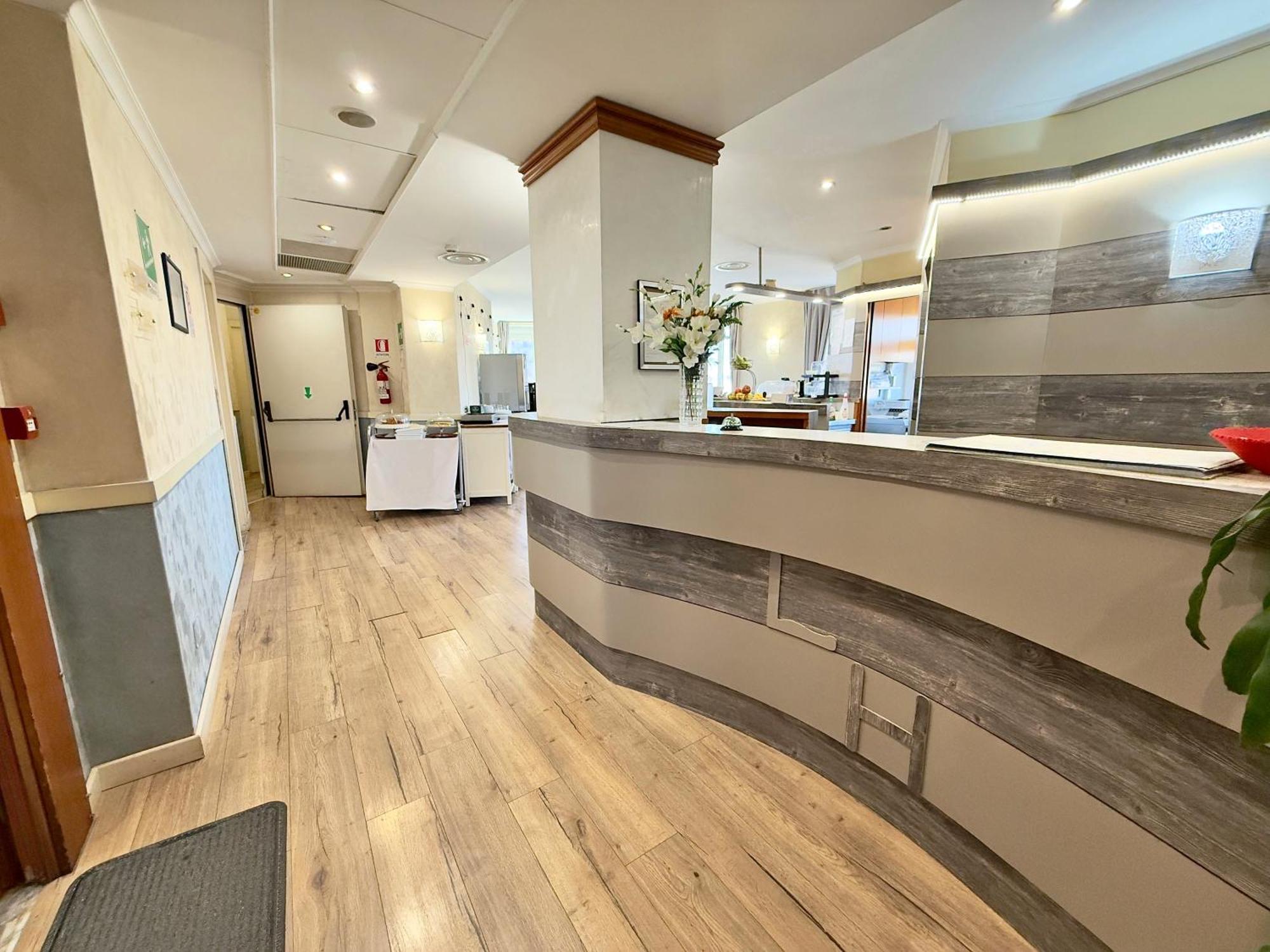 Hotel Laura Rome Luaran gambar